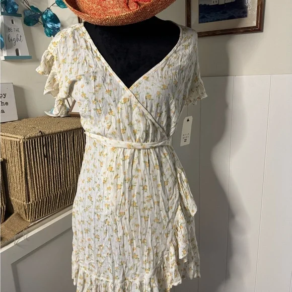 Billabong | Dresses | Billabong Cream Mini Sundress With Flutter Sleeves Wrap  Roll | Poshmark